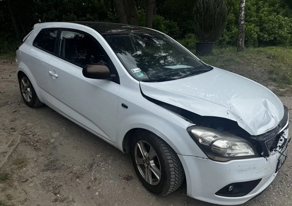 Kia Ceed cena 7400 przebieg: 133000, rok produkcji 2011 z Warszawa małe 37